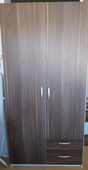 Kast met hangruimte en lades - gratis af te halen in Schagen