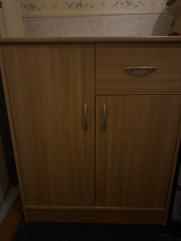 Kast mag gratis weg