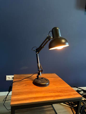 Zwarte bureaulamp