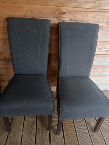 Gratis 2 mooie eettafel stoelen
