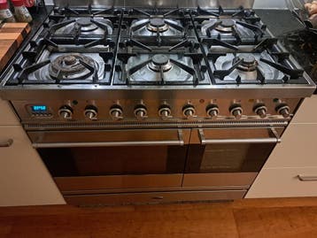 Boretti Fornuis met 6 gaspitten en dubbele oven