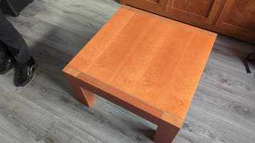 Houten salontafel - vierkant MOET VANDAAG WEG  GRATIS!