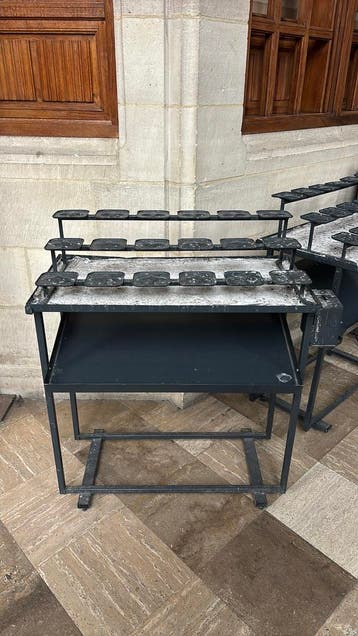 Kaarsenstandaard kerk (2 stuks) Gratis