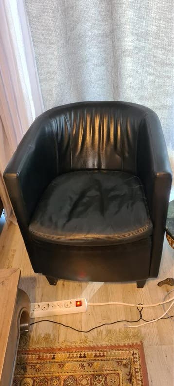 2 zwarte fauteuil gratis ophalen in Voorthuizen