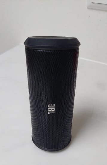 JBL Flip 2 Bluetooth Speaker
