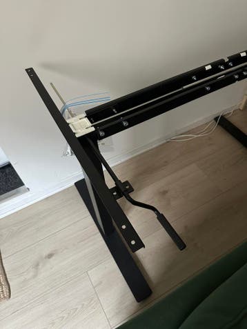 Zwart in hoogte verstelbaar bureau onderstel