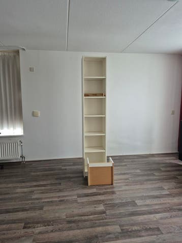 Gratis Billy boekenkast smal met opzetstuk - gebruikt