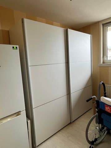 Stevige kledingkast - 200x220x65 cm - Zelf demonteren