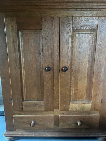 Gratis: Kwalitatieve houten kast / opbergkast / buffetkast