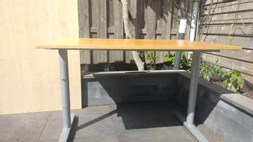Verstelbare tafel - ideaal voor kantoor of thuis
