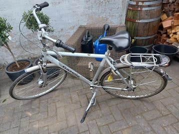 Gazelle fiets, zilverkleurig, met versnellingen