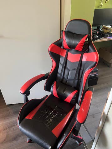 Gaming bureaustoel - Zwart/Rood (Gebruikt)