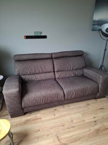 Gratis bank met 2 relaxstoelen