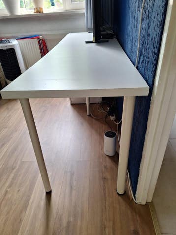 Gratis IKEA bureaublad wit 60x200 cm -lichte beschadigingen