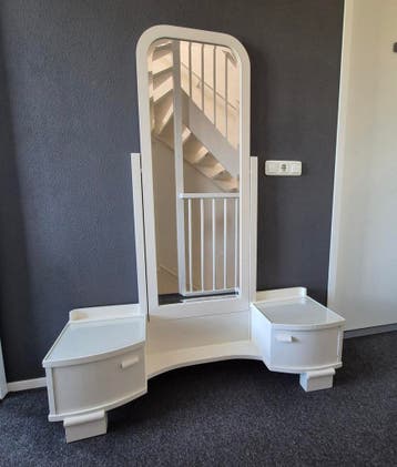 Witte kaptafel met spiegel en kastjes - 130x170x35 cm