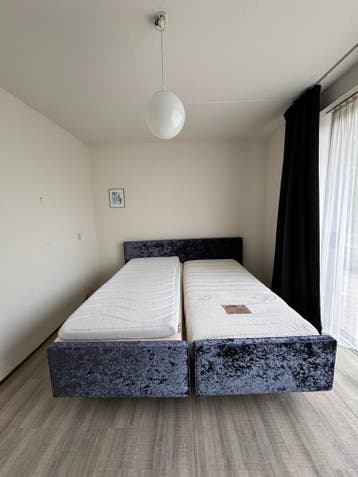 2x Handmatig verstelbaar boxspring incl matras