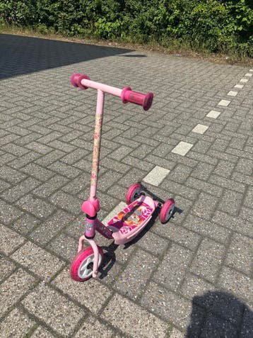 Roze kinderstep met 3 wielen - Gebruikt