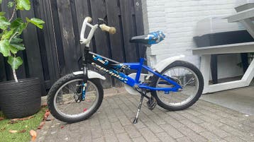 Gratis ophalen: 16 inch crossfiets wit-blauw-zwart