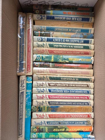 GRATIS ophalen - bijna volledige Arendsoog boekenserie