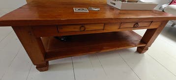 Massief houten salontafel met 2 lades - 120x70x47cm