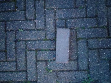 Gratis beton klinkers 21x7x8cm - 12m² voor zware belasting