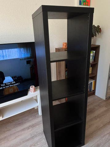 Zwarte boekenkast gratis ophalen Amsterdam