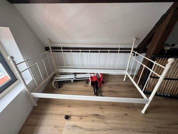 Wit metalen bedframe - 90x200 cm