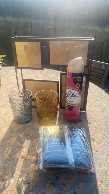 Doosje met woon spullen / decoratie / rommelmarkt
