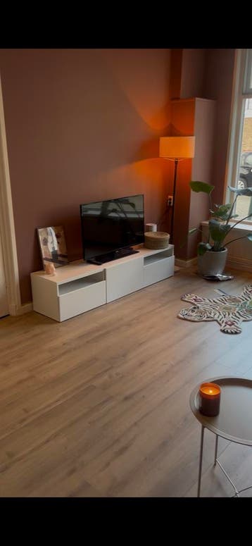 Ikea Besta kast met 2 laden - Gebruikt, nog prima voor ronde