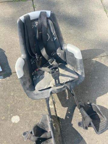 Gratis Gebruikt Bobike voorzitje met voetsteuntjes