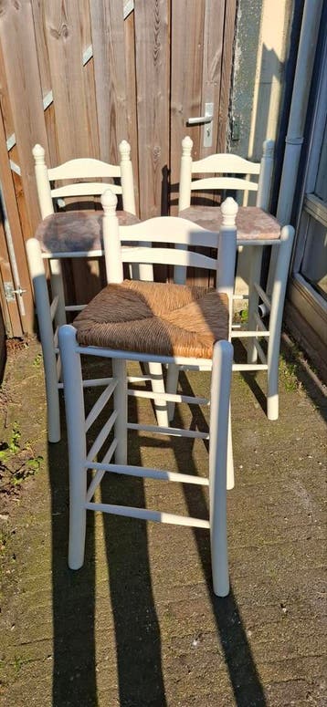Barkrukken 6 stuks, 1 met rieten bodem