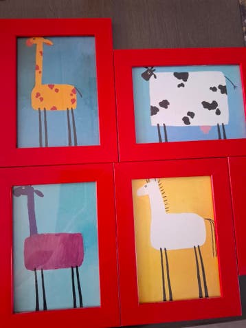 5 rode lijstjes met dierenkaarten voor kinderkamer