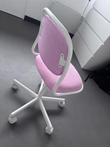IKEA kinder bureaustoel, roze, gebruikt