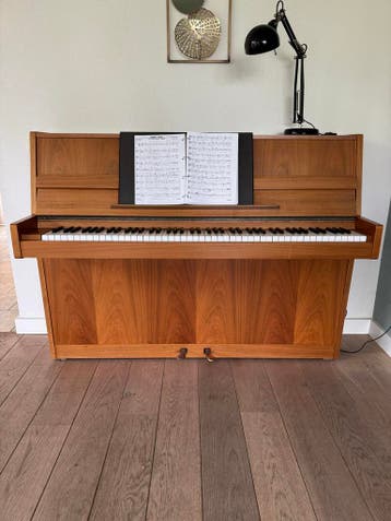 Nordiska Futura 2 Piano - Klassiek Houten Design