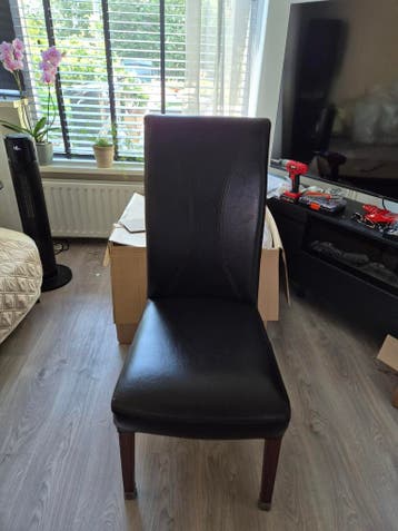 5 eetkamer stoelen