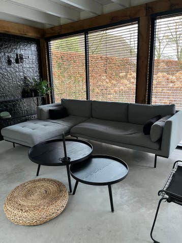 Grijze hoekbank met chaise longue van Made