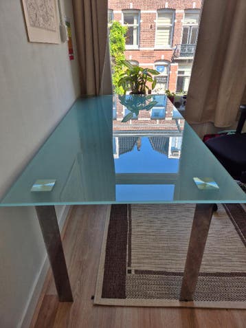 Glazen eettafel (gratis ophalen)