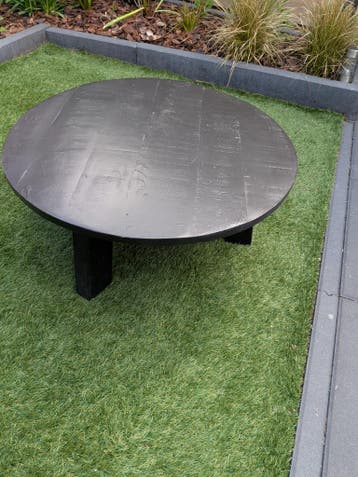 Gratis af te halen, kleine tafel