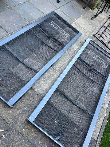 Bedframe en lattenbodems 160x200