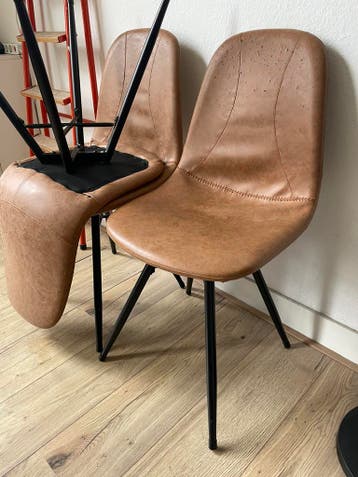 4 stoelen, gratis/free