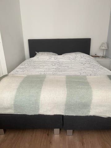 Tweepersoons bed boxspring 160x 200 grijs gratis
