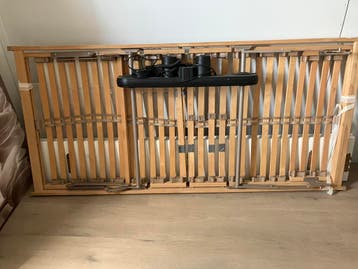 Vroomshoop bed wit elektrisch verstelbare lattenbodem