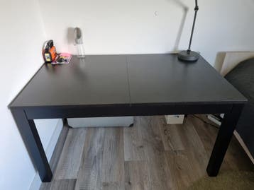 Uitschuifbare eettafel Bjursta van Ikea