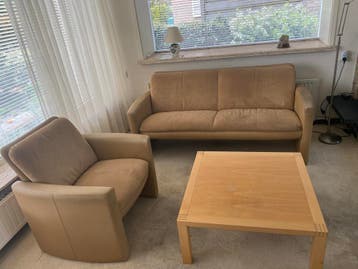 Bank, stoel en salontafel - Beige set