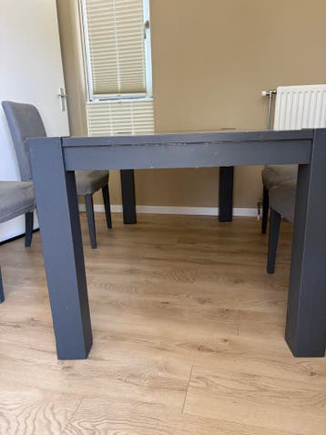 Gratis op te halen - Donkergrijze eettafel - Gebruikt