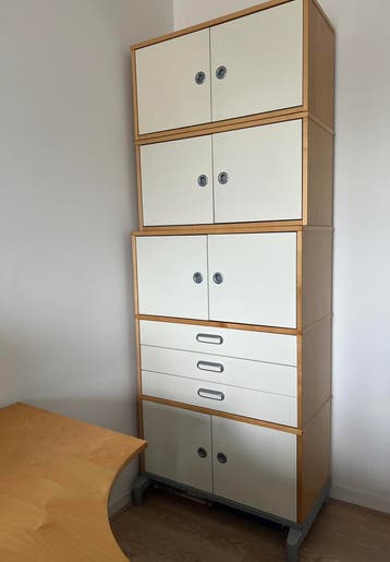 IKEA | modulaire kasten met deurtjes en lades.
