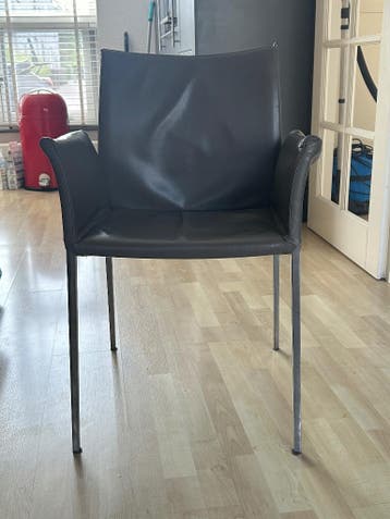 Gratis 6 Zanotta eetkamerstoelen taupe