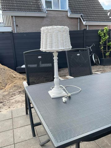 Staande lamp en tafel lamp