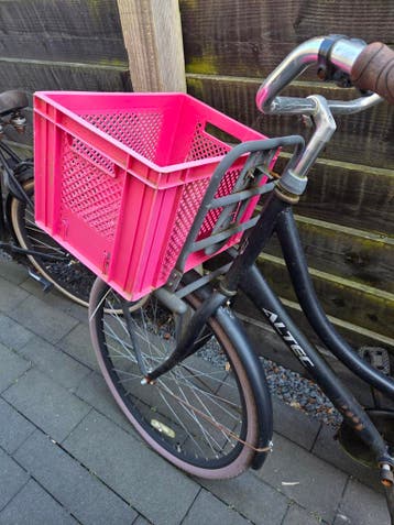 Kapotte fiets gratis af te halen voor onderdelen - Almere