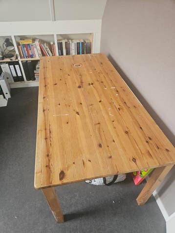 Stevige houten eettafel - Ideaal voor projecten